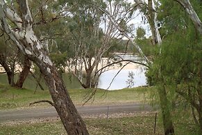 Corowa Golf Club Motel