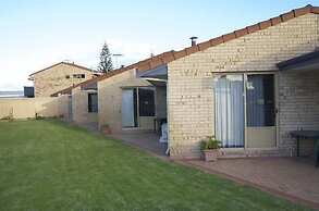 Esperance Beachfront Resort