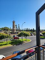 Semaphore Blue Apartments