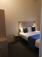 Captains Quarters Motor Inn