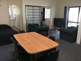 Captains Quarters Motor Inn