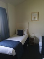 Captains Quarters Motor Inn