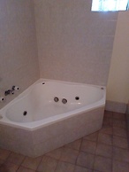 Marri Lodge & Cottages