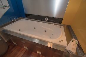 Big4 Tasman Holiday Parks - Bright