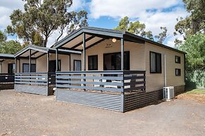 Golden Country Motel & Caravan Park