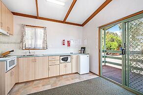 Golden Country Motel & Caravan Park