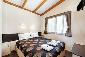 Golden Country Motel & Caravan Park