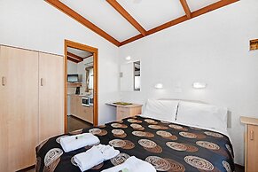 Golden Country Motel & Caravan Park