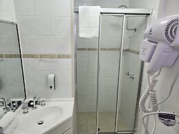 Cleveland Motor Inn