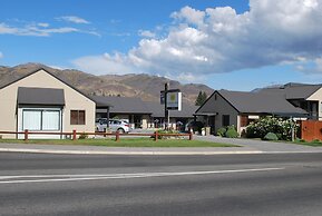 Carrick Lodge Motel