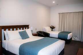 Carrick Lodge Motel