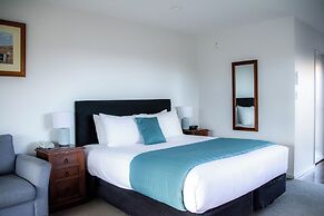 Carrick Lodge Motel