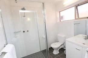 Seven Pines Motor Inn