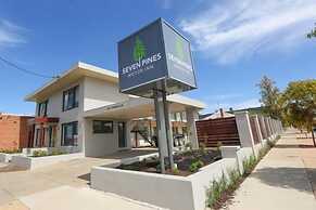 Seven Pines Motor Inn