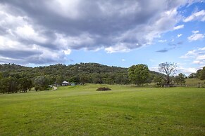 Wisteria Cottage and Cabins