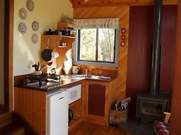 Wisteria Cottage and Cabins