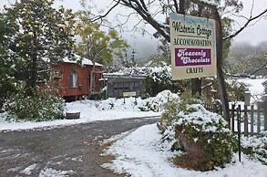Wisteria Cottage and Cabins