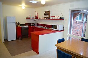 Yarra Glen Racecourse Apartments