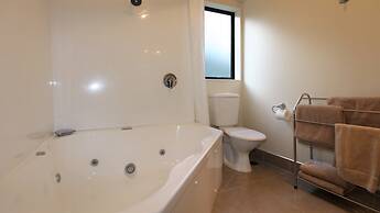 Bk's Counties Motor Lodge