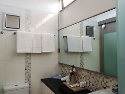 Moura Meridian Motel