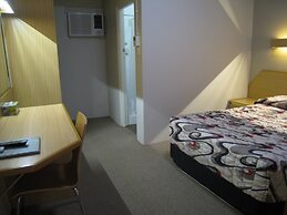 Country Lodge Motor Inn