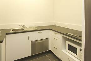 Glenmore Palms Motel