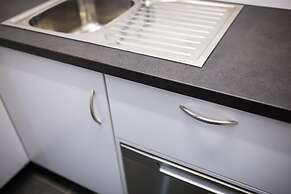 Glenmore Palms Motel