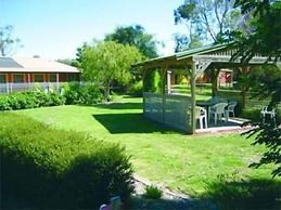 Aristocrat Waurnvale Motel