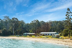 Quarantine Bay Beach Cottages
