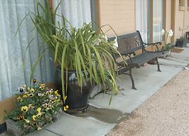 Travellers Rest Motel
