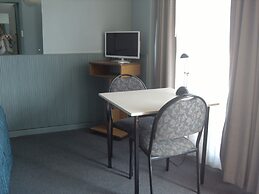 Travellers Rest Motel