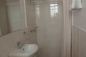 Travellers Rest Motel