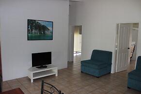 Dunk Island View Caravan Park