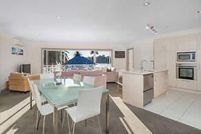Crowsnest Apartments