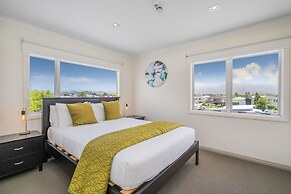 Crowsnest Apartments