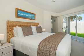 Crowsnest Apartments