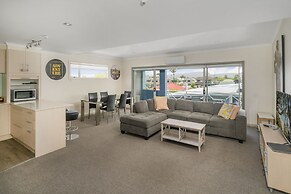 Crowsnest Apartments