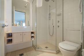 Crowsnest Apartments