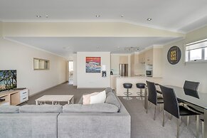 Crowsnest Apartments