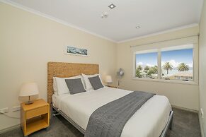 Crowsnest Apartments