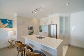 Crowsnest Apartments