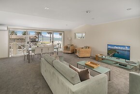 Crowsnest Apartments