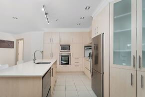 Crowsnest Apartments
