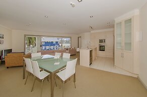 Crowsnest Apartments