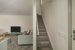 Crowsnest Apartments