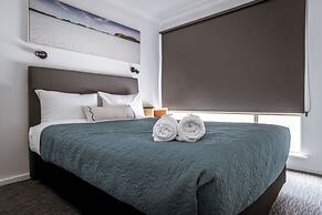 Archipelago Apartments