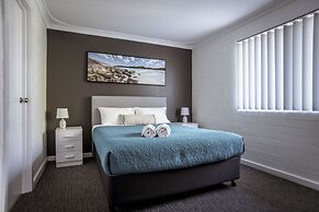 Archipelago Apartments