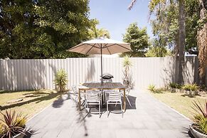 Archipelago Apartments