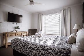 Archipelago Apartments