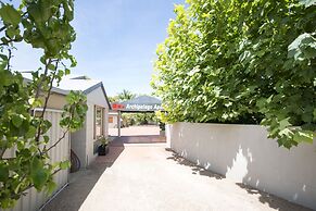 Archipelago Apartments